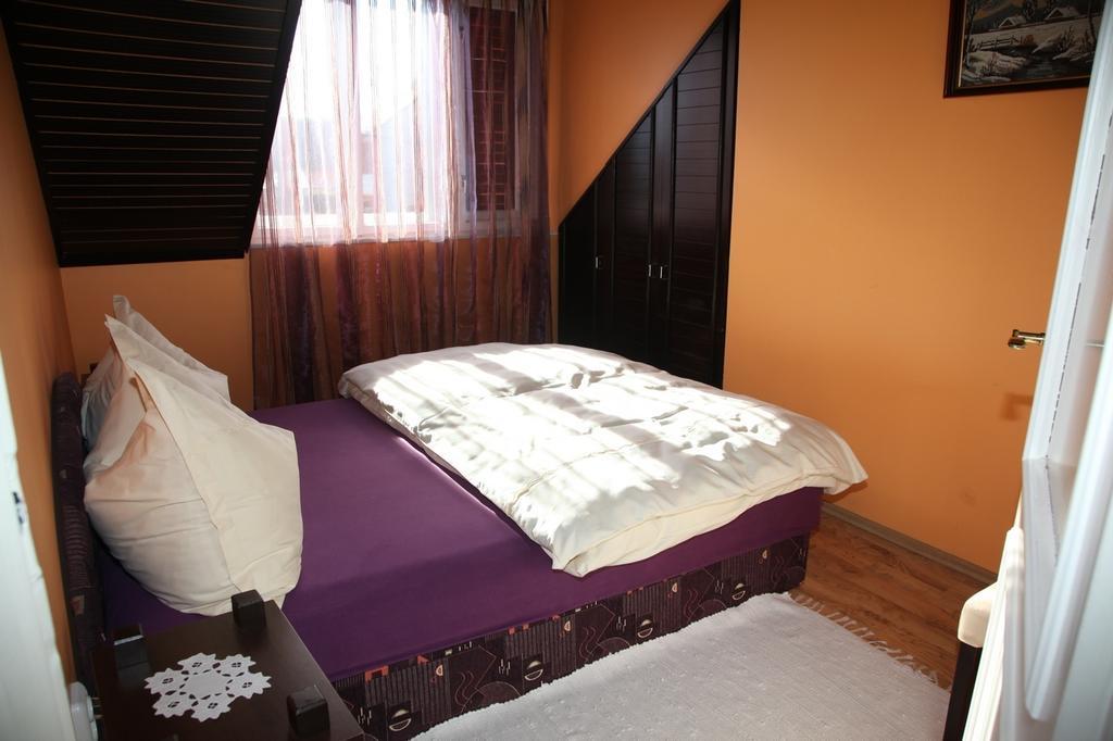 Edina Apartman Zalakaros Szoba fotó