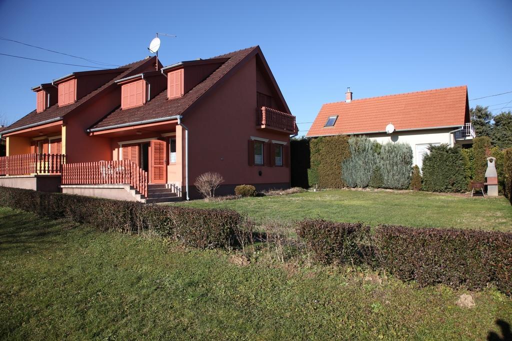 Edina Apartman Zalakaros Szoba fotó