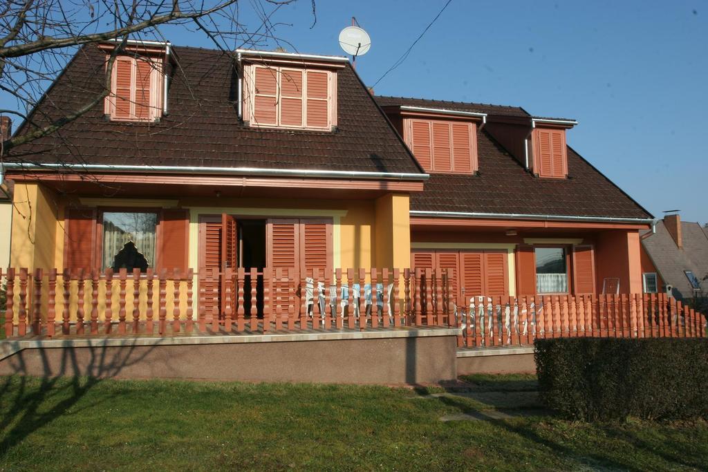 Edina Apartman Zalakaros Szoba fotó