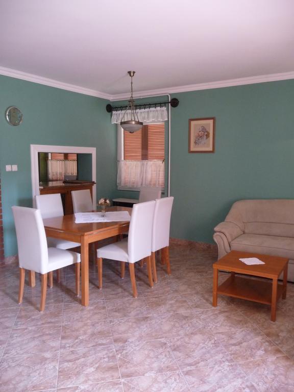Edina Apartman Zalakaros Szoba fotó