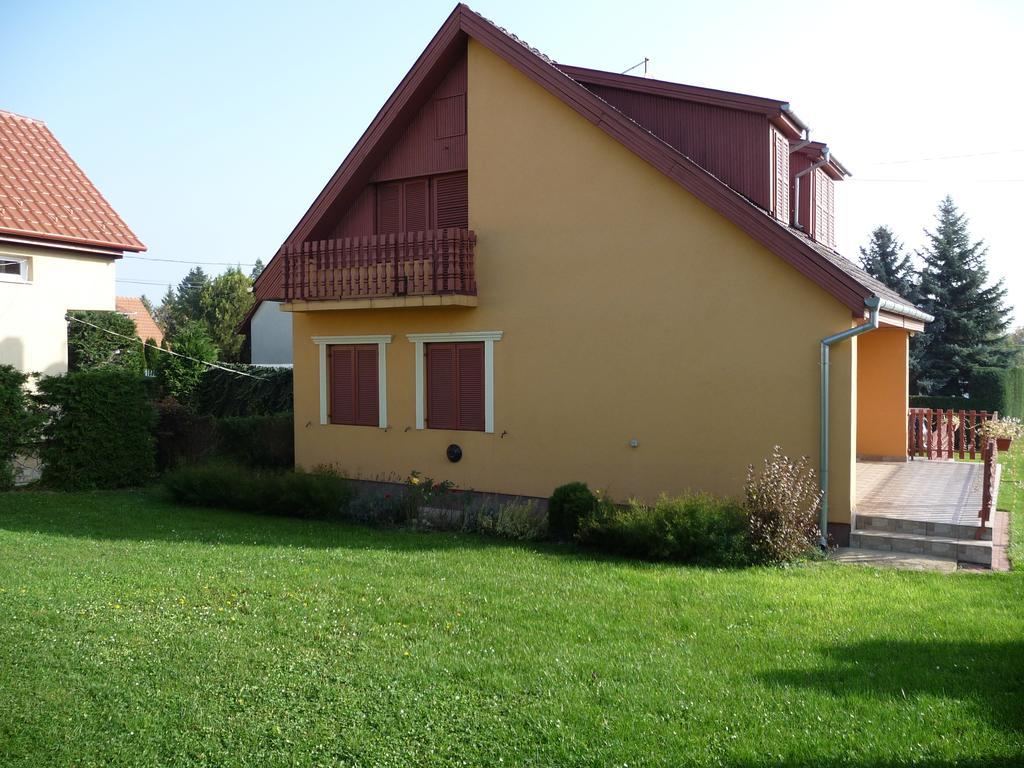 Edina Apartman Zalakaros Szoba fotó